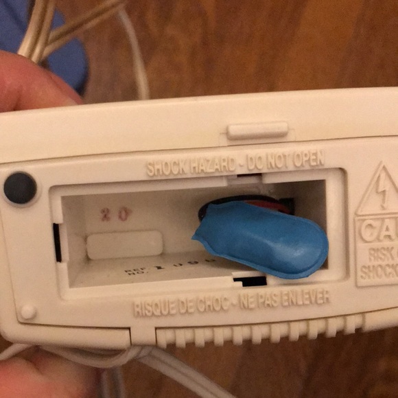 Vintage digital Timex alarm clock. - Picture 4 of 4